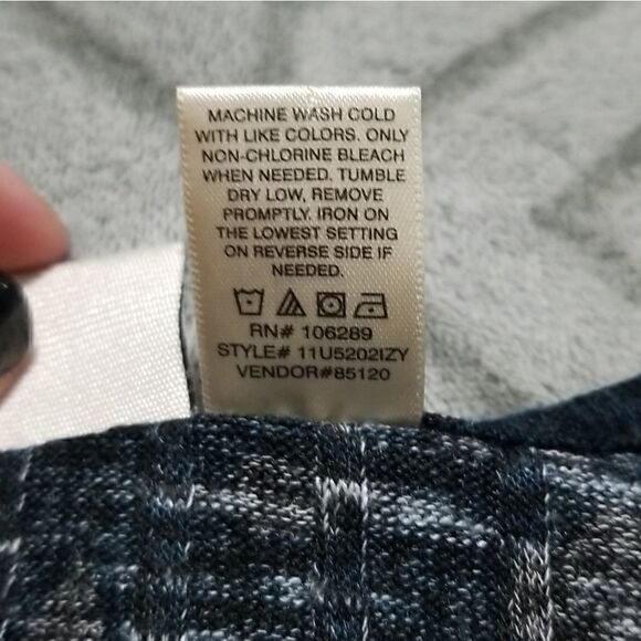 NWOT Daytrip Green & Black Marled Floral Keyhole Twist Ribbed Dainty Chic Blouse - Picture 6 of 6